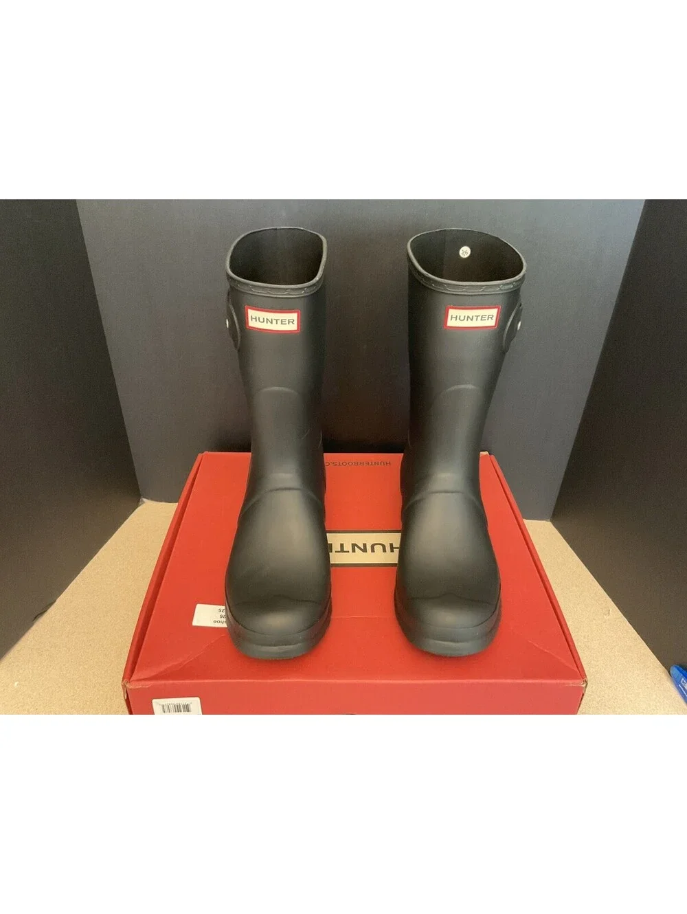 New! Womens Hunter Original Short Black Rain Boots. Size 11. Awesome Boots!!!